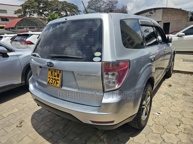 Subaru Forester 2.0D X 2012 Silver