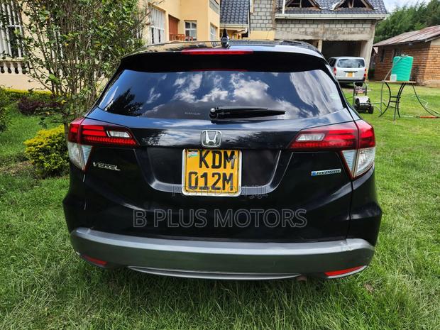 Honda Vezel 1.5 Hybrid 2WD 2016 Black