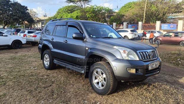 Toyota Land Cruiser Prado 2007 Gray