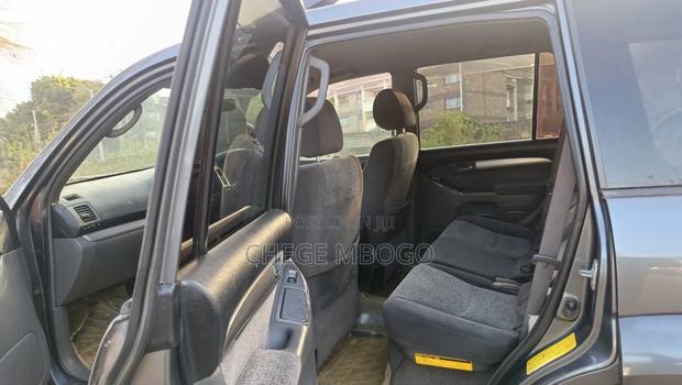 Toyota Land Cruiser Prado 2007 Gray