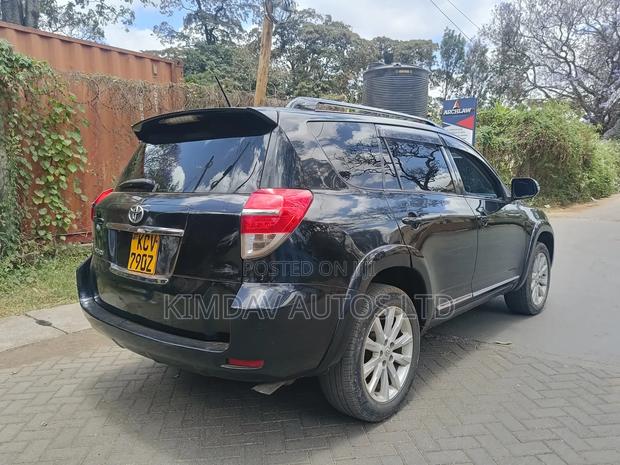 Toyota Vanguard 2013 Black