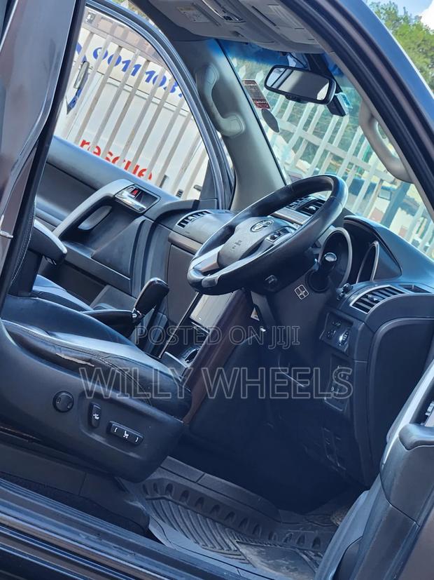 Toyota Land Cruiser Prado 2.8 D-4D 2015 Gray