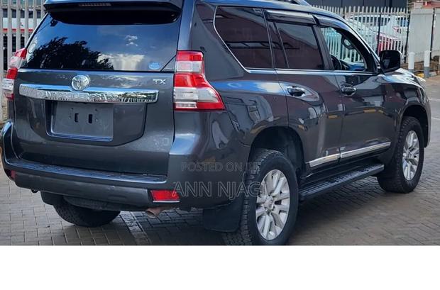 Toyota Land Cruiser 2015 Gray
