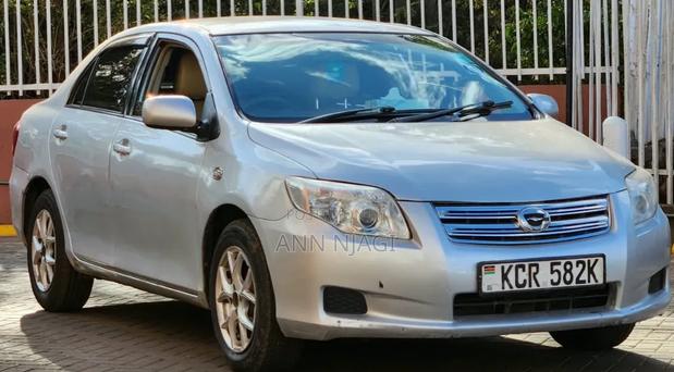 Toyota Axio 2011 Silver