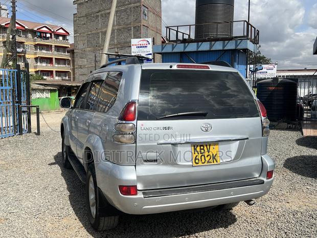 Toyota Land Cruiser Prado 3.0 D-4D 5dr 2006 Silver
