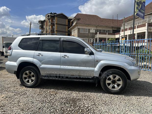 Toyota Land Cruiser Prado 3.0 D-4D 5dr 2006 Silver