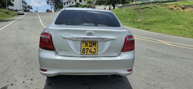 Toyota Axio 1.5 X 2WD 2016 Silver