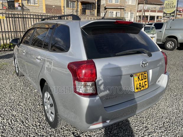 Toyota Corolla Fielder 1.5 Petrol FWD 2014 Silver