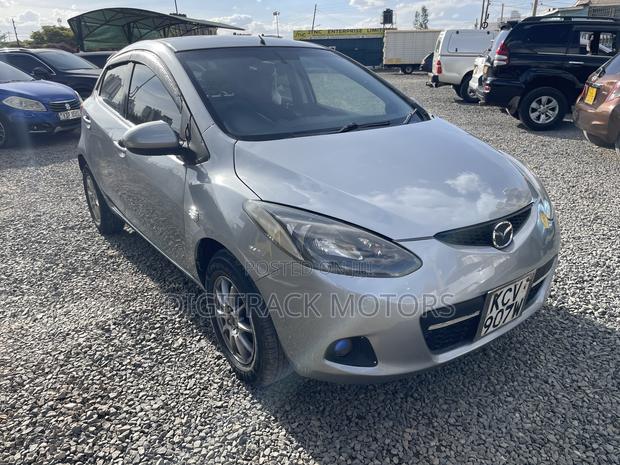 Mazda Demio 2012 Silver