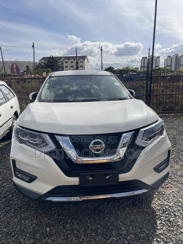 Nissan X-Trail 2.0 Petrol AWD 2018 White