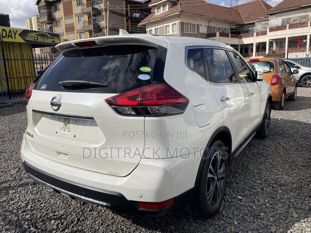 Nissan X-Trail 2.0 Petrol AWD 2018 White