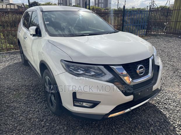 Nissan X-Trail 2.0 Petrol AWD 2018 White
