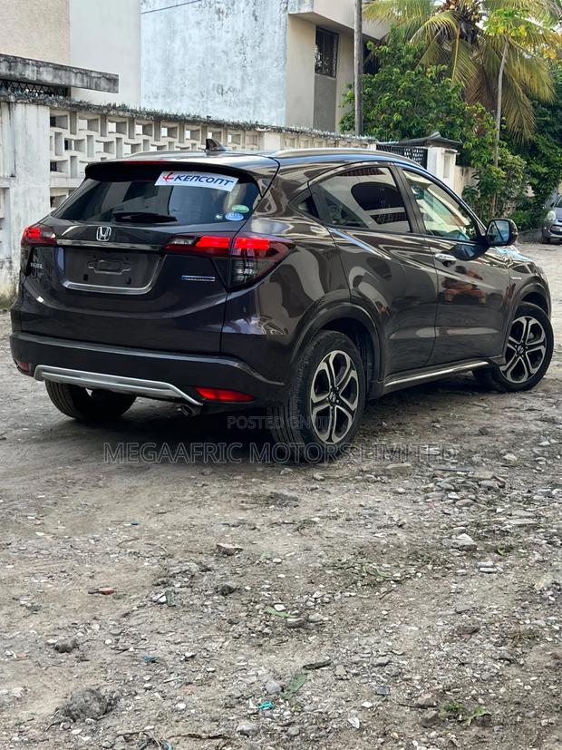 Honda Vezel 1.5 Hybrid 2WD 2019 Gray