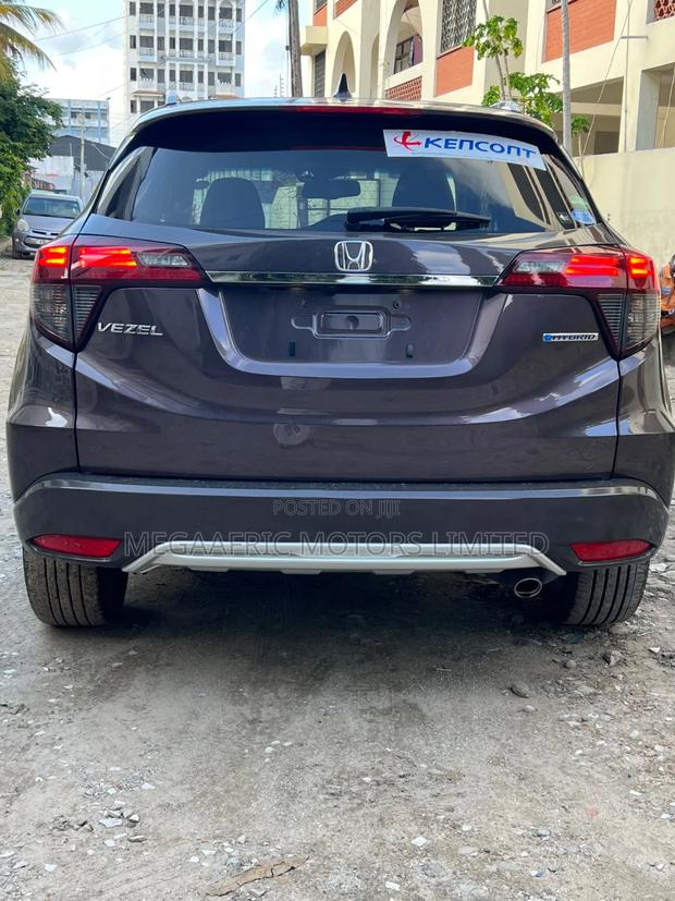 Honda Vezel 1.5 Hybrid 2WD 2019 Gray