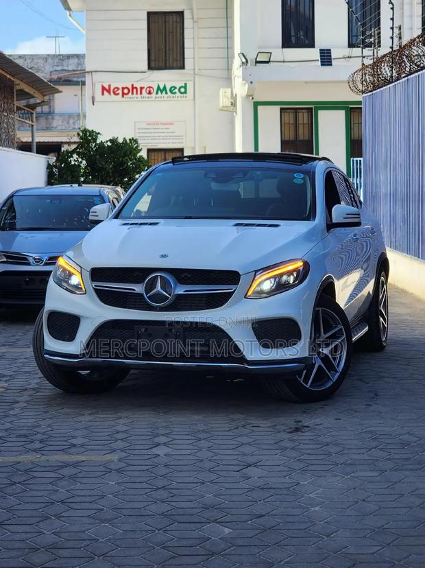 Mercedes-Benz GLE-Class GLE 350d 4MATIC 2019 Pearl