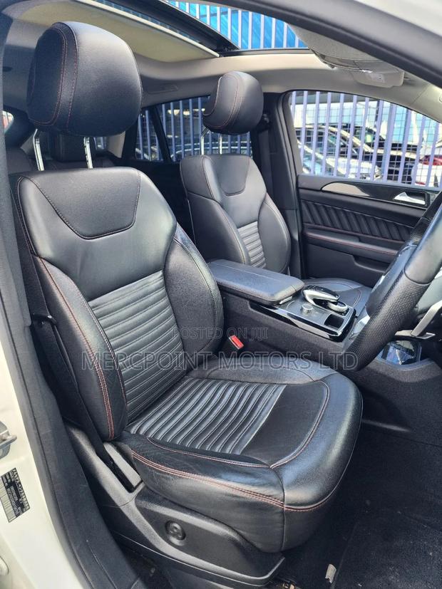 Mercedes-Benz GLE-Class GLE 350d 4MATIC 2019 Pearl