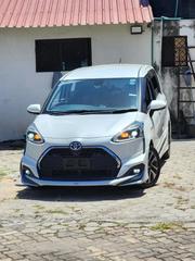 Toyota Sienta 1.5 AWD 2019 Pearl for sale