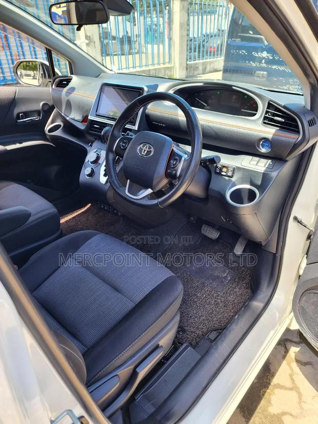Toyota Sienta 1.5 AWD 2019 Pearl