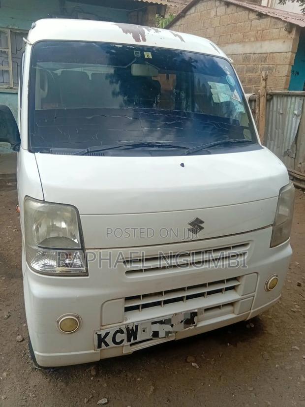 Suzuki Every Wagon 2012 White