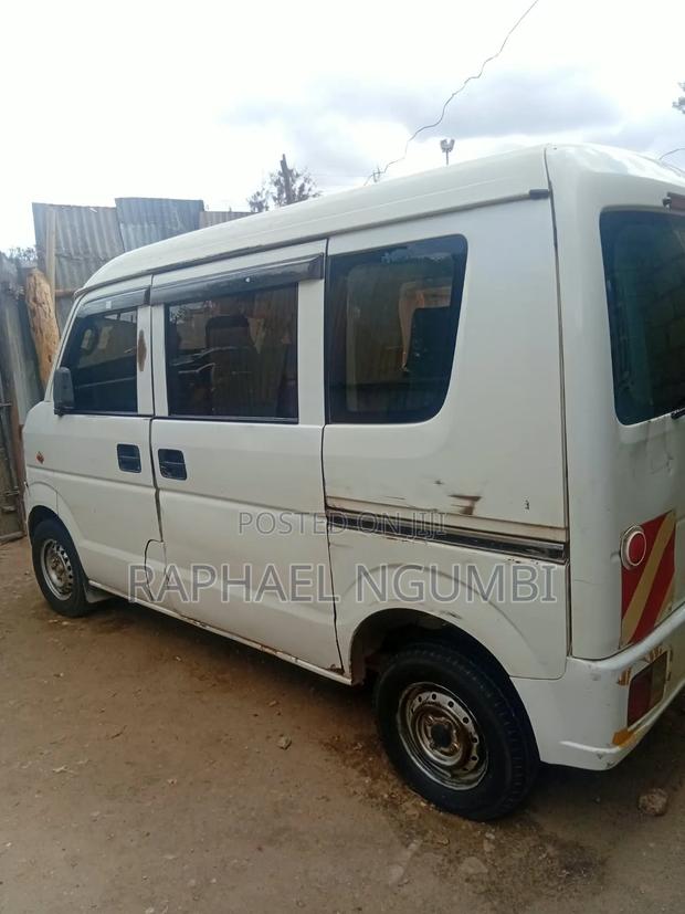 Suzuki Every Wagon 2012 White