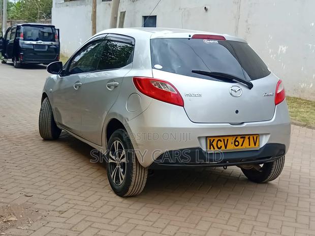 Mazda Demio 2012 Silver