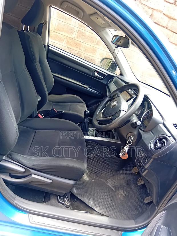 Toyota Corolla Fielder 1.5 Petrol FWD 2015 Blue