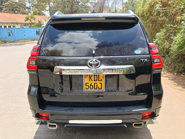 Toyota Land Cruiser Prado 2.7 2018 Black