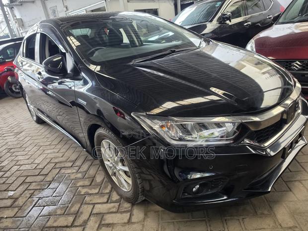Honda Grace 2019 Black
