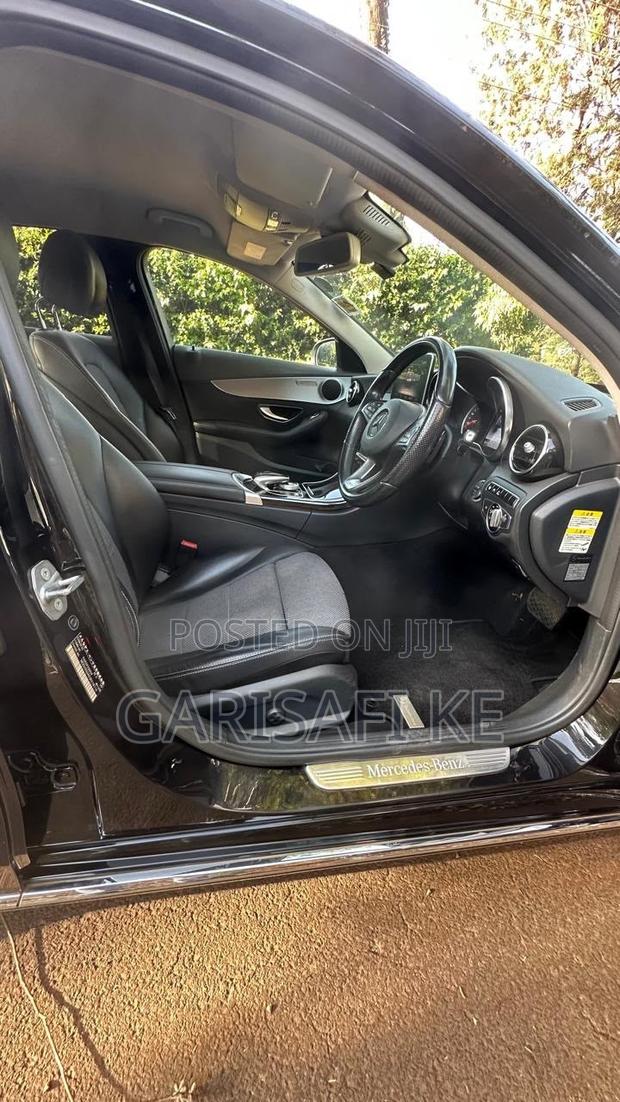 Mercedes-Benz C200 2016 Black