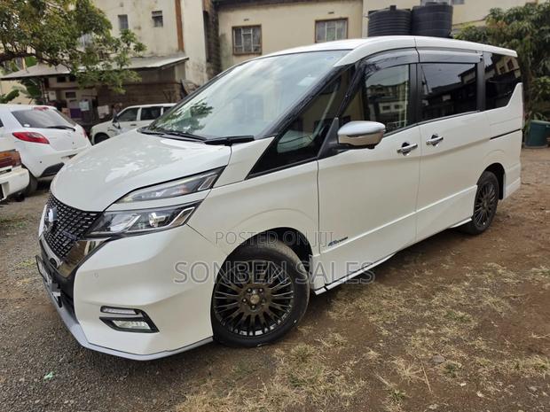 Nissan Serena 2019 White