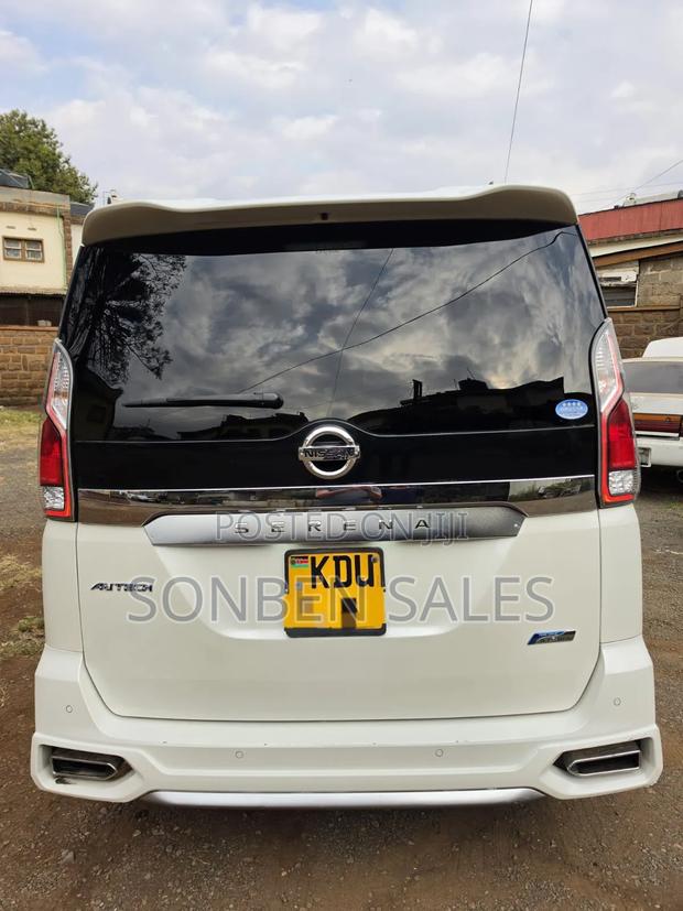 Nissan Serena 2019 White