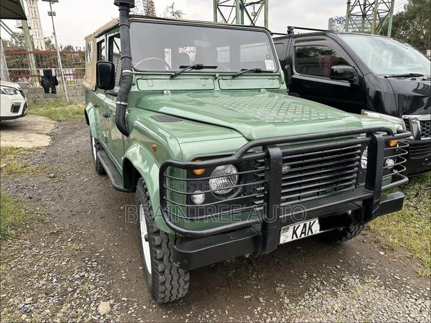Land Rover Defender Station AWD 1997 Green