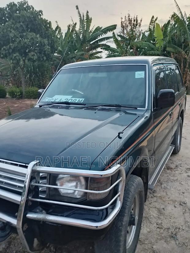 Mitsubishi Pajero 2006 Black