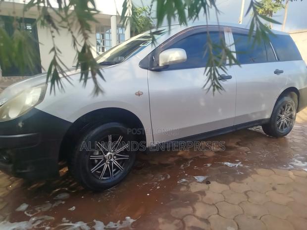 Nissan Advan 2015 Silver