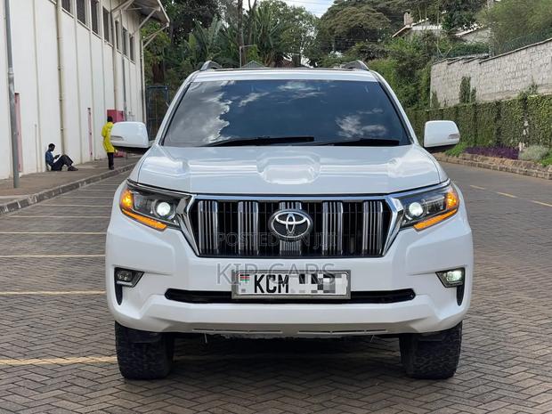 Toyota Land Cruiser Prado 2.7 i 2011 White