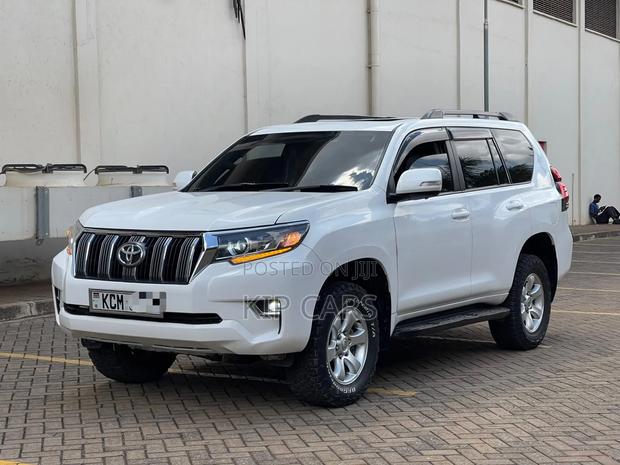 Toyota Land Cruiser Prado 2.7 i 2011 White