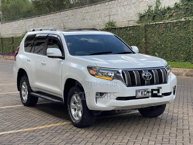 Toyota Land Cruiser Prado 2.7 i 2011 White