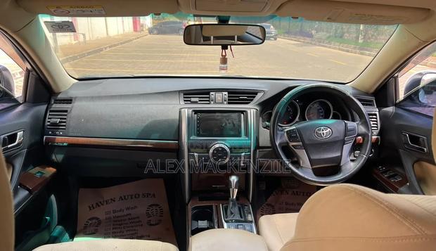 Toyota Mark X 2014 White