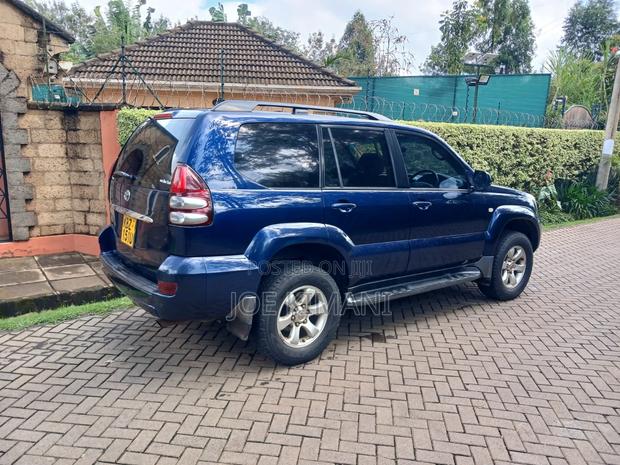 Toyota Land Cruiser 2007 Blue
