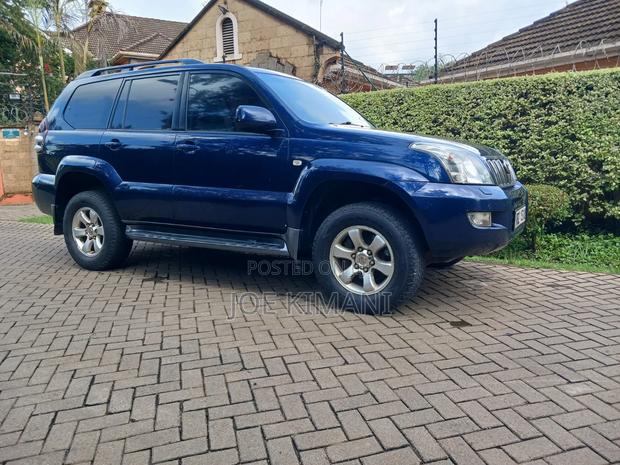 Toyota Land Cruiser 2007 Blue