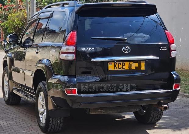 Toyota Land Cruiser Prado 2007 Black