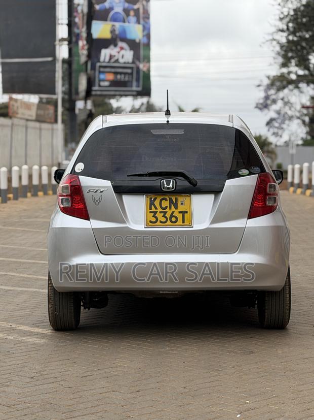 Honda Fit 2010 Silver