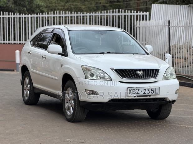 Toyota Harrier 2007 White