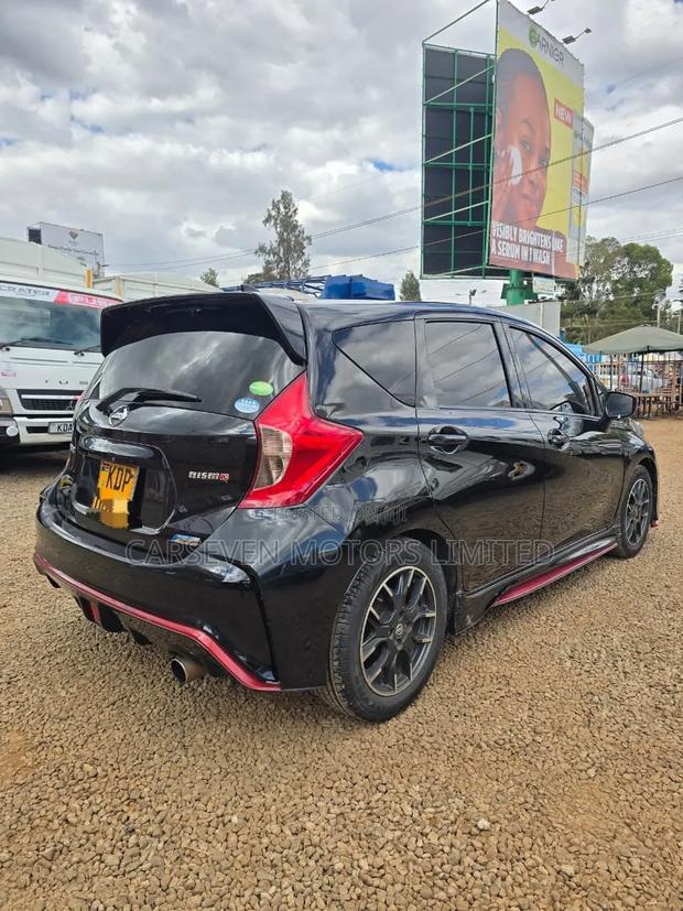 Nissan Note 2016 Black