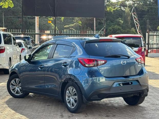 Mazda Demio 2019 Blue