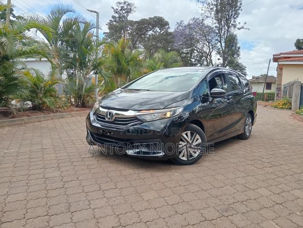 Honda Fit Shuttle 1.5 Hybrid 2WD 2019 Black