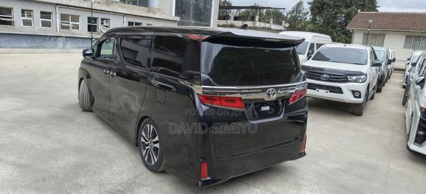 Toyota Vellfire 2019 Black