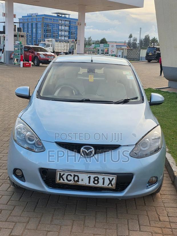 Mazda Demio 2011 Blue