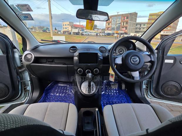 Mazda Demio 2011 Blue