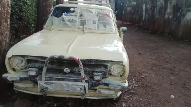 Datsun 1200 1971 Beige